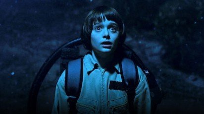 Stranger.Things.S02e02.Capítulo.Dos.Dulce.O.Truco,.Bicho.Raro.